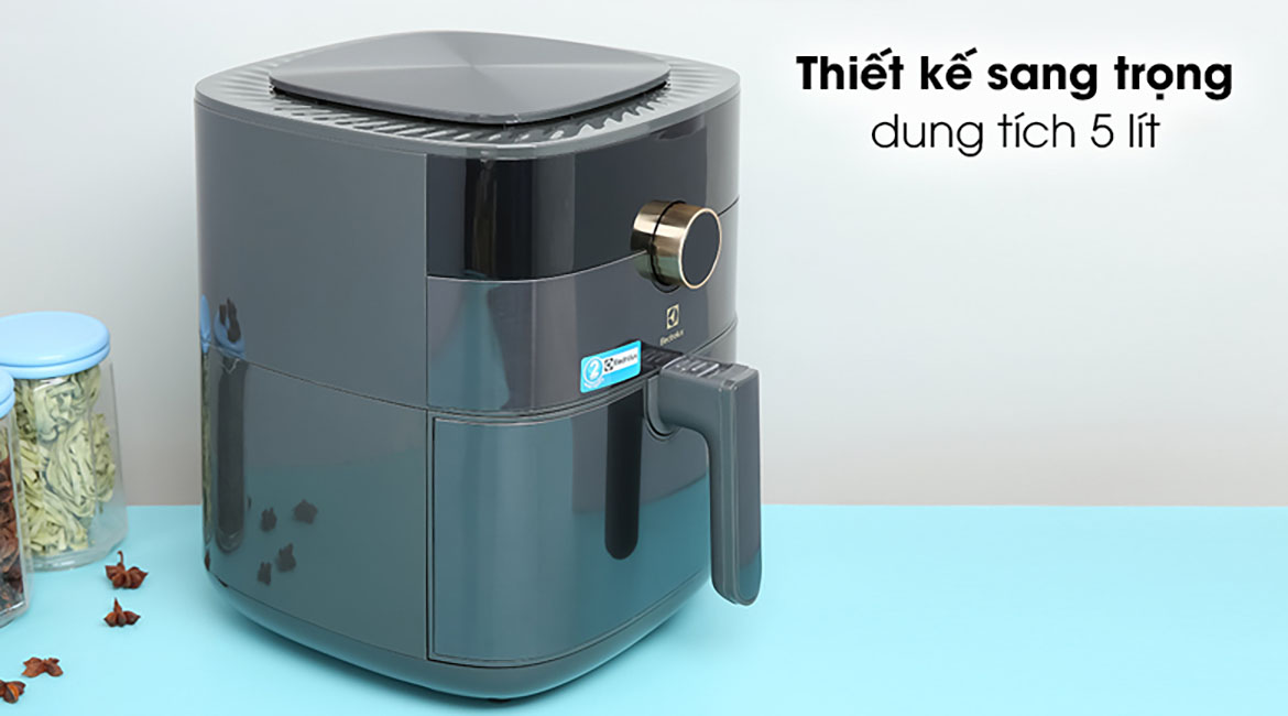 Nồi chiên không dầu Electrolux E6AF1-520K 5 lít - Thiết kế sang trọng